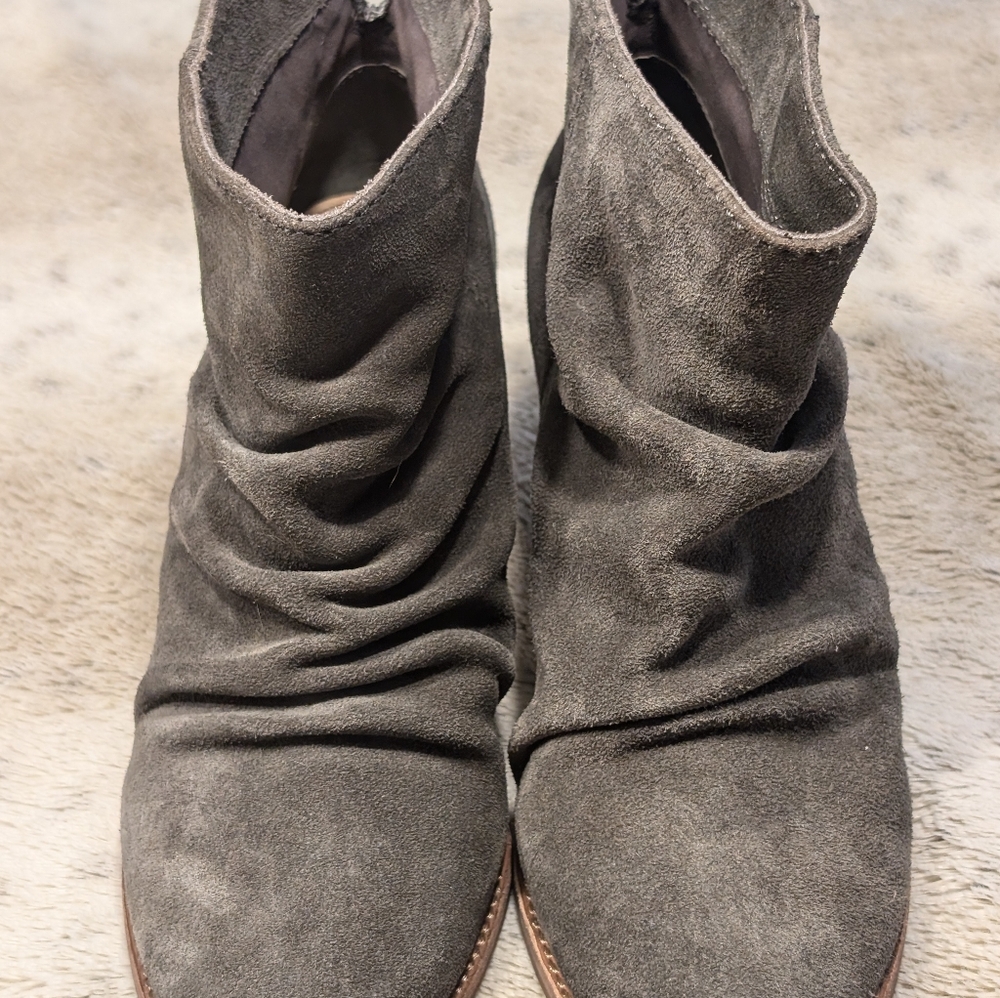 SPLENDID Women's Leather Ankle Boots Size 8 NWOT - Picture 3 of 7